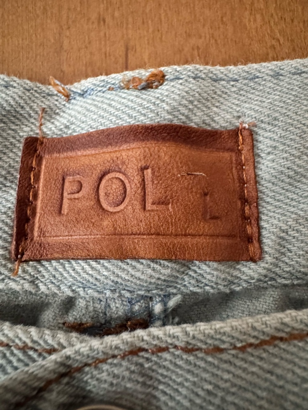 POL Distressed shorts with lace detail - Picture 3 of 6